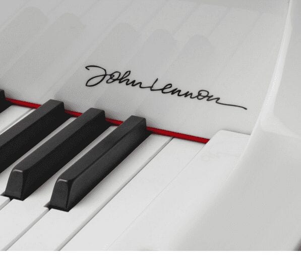 STEINWAY PIANO LENNON